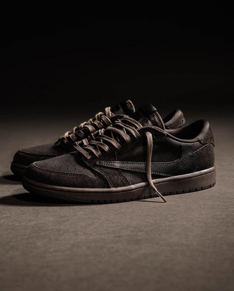 Travis Scott x Air Jordan 1 Low SP Velvet Brown