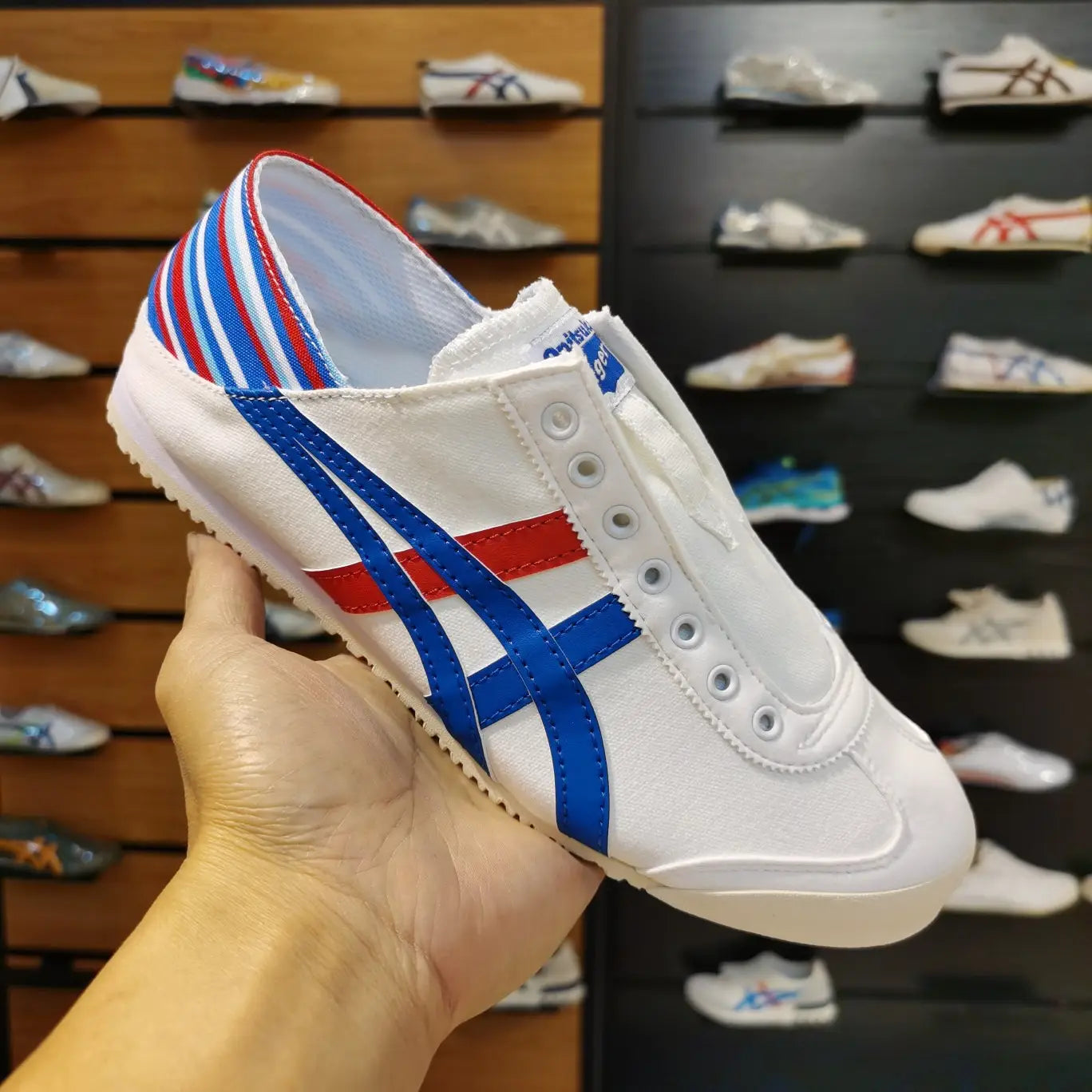 Onitsuka Tiger Mexico 66 Slip On White Blue Red Sneaker For Men Main image