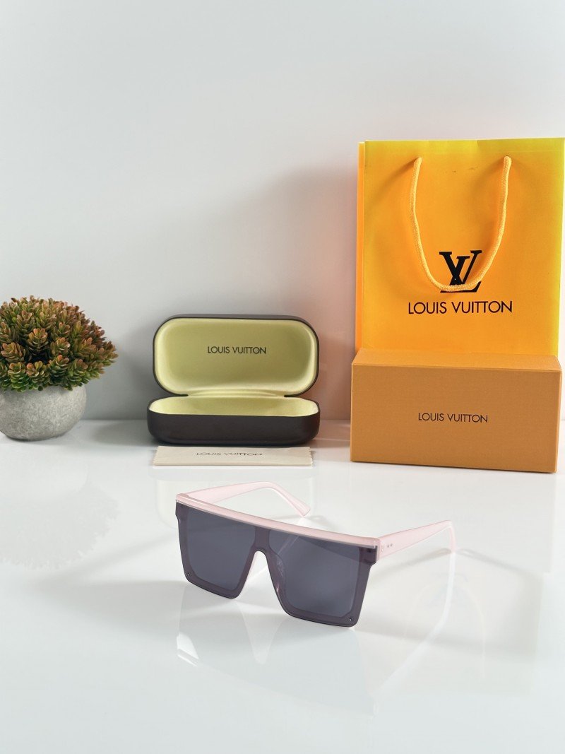 luois vuton_312_Pink_Black