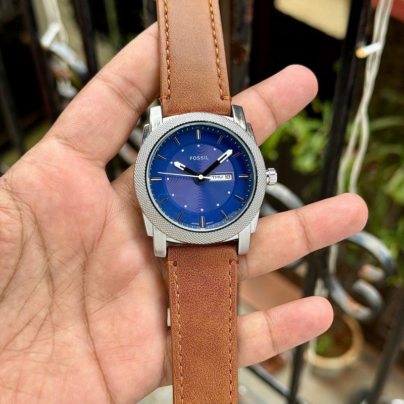 Fosill Watch Main image
