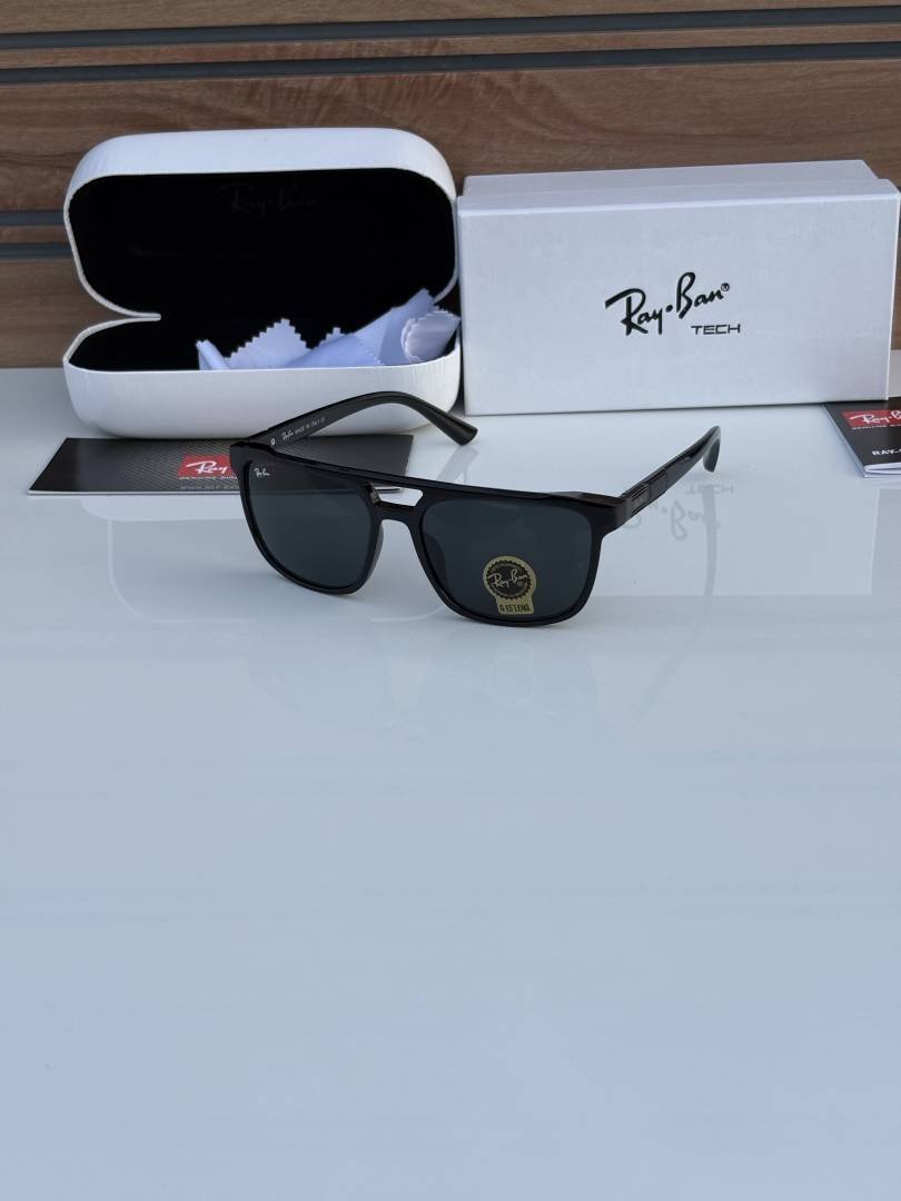 Rey ban 83118 black glass quality
