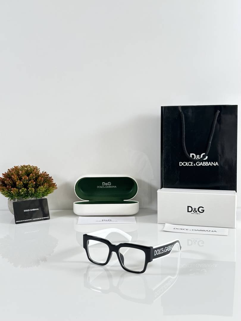 DG6184 Black White Frame