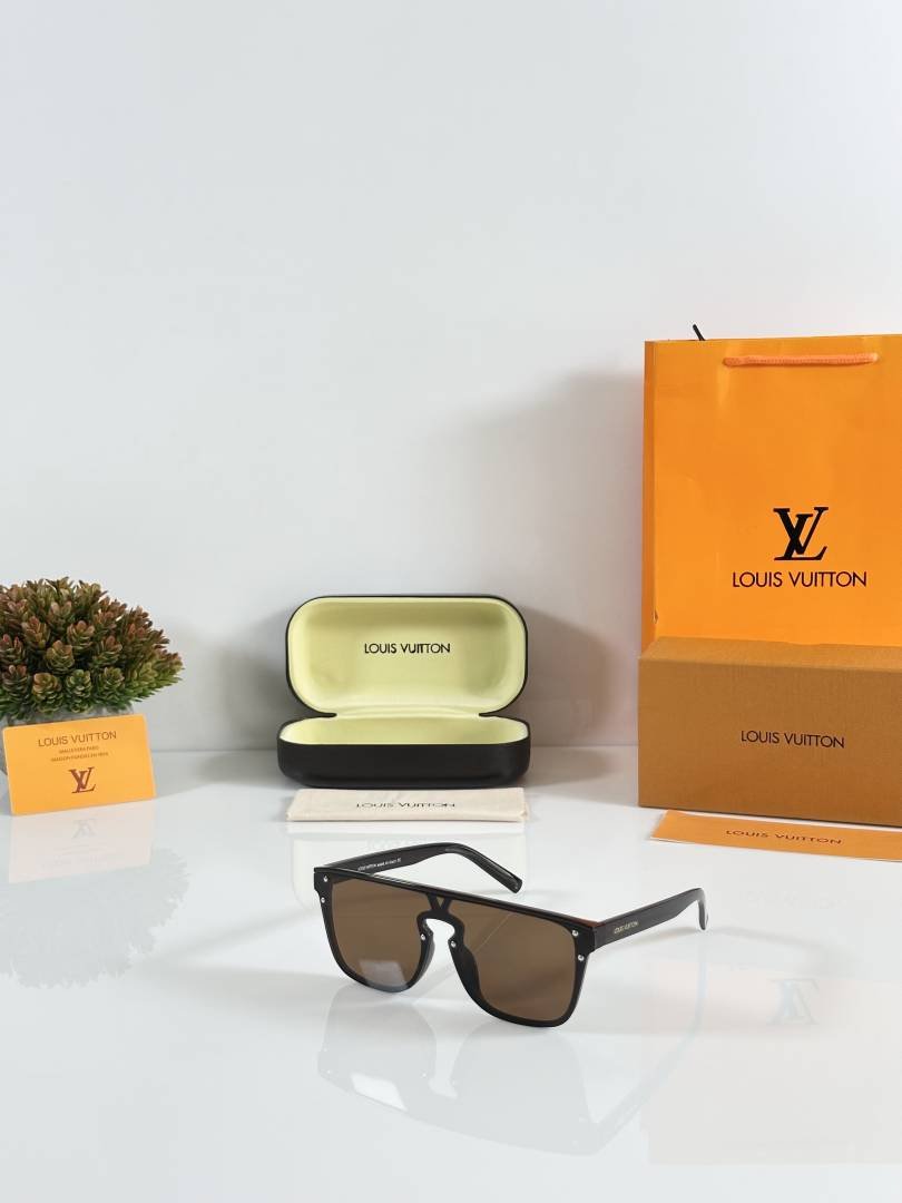 luois vuton_1822_Brown