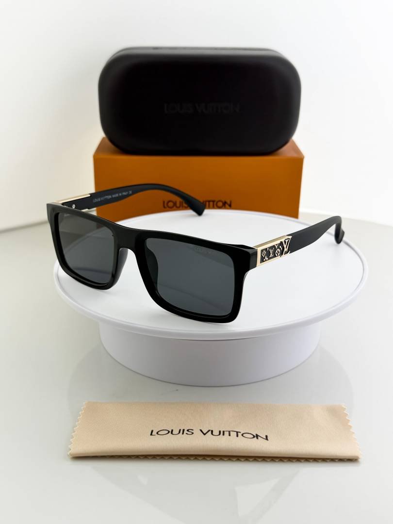 Luois vuton black _