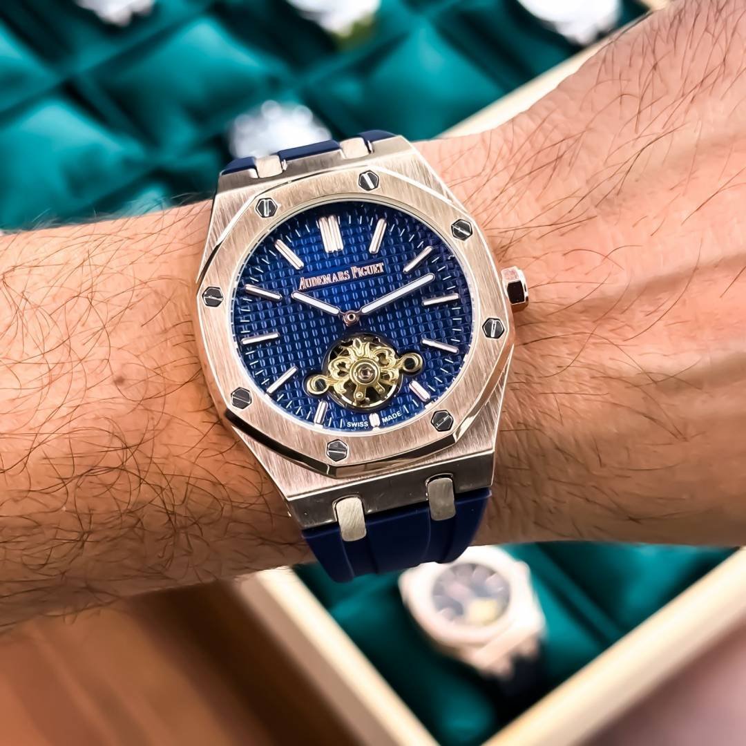 AUDEMAR PIGUET WATCH Main image