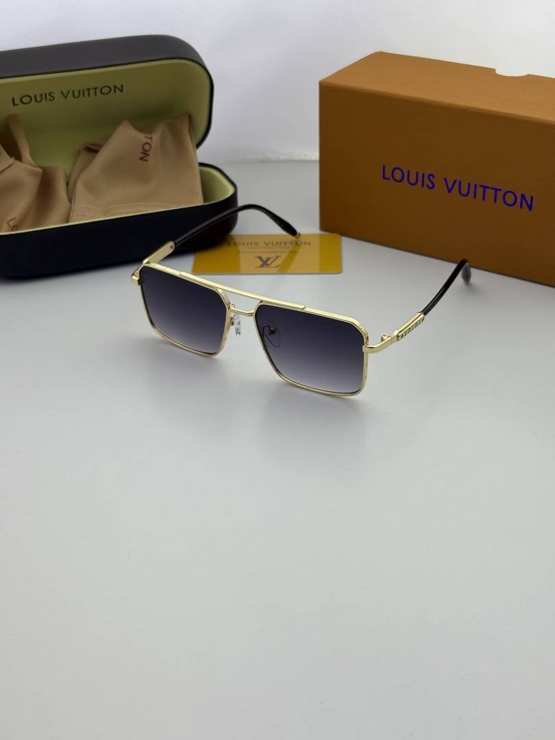 luois vuton 2144 gold black