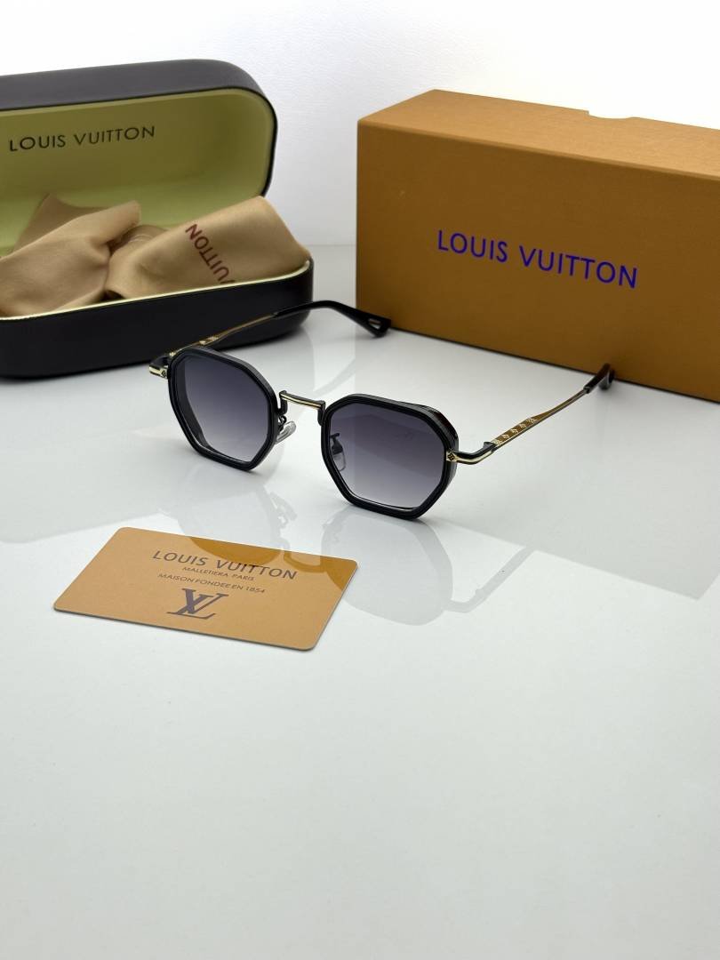 Luois vuton 2738 golden black shaded