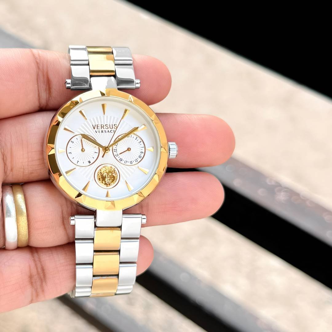 Versace versus Sertie Main image