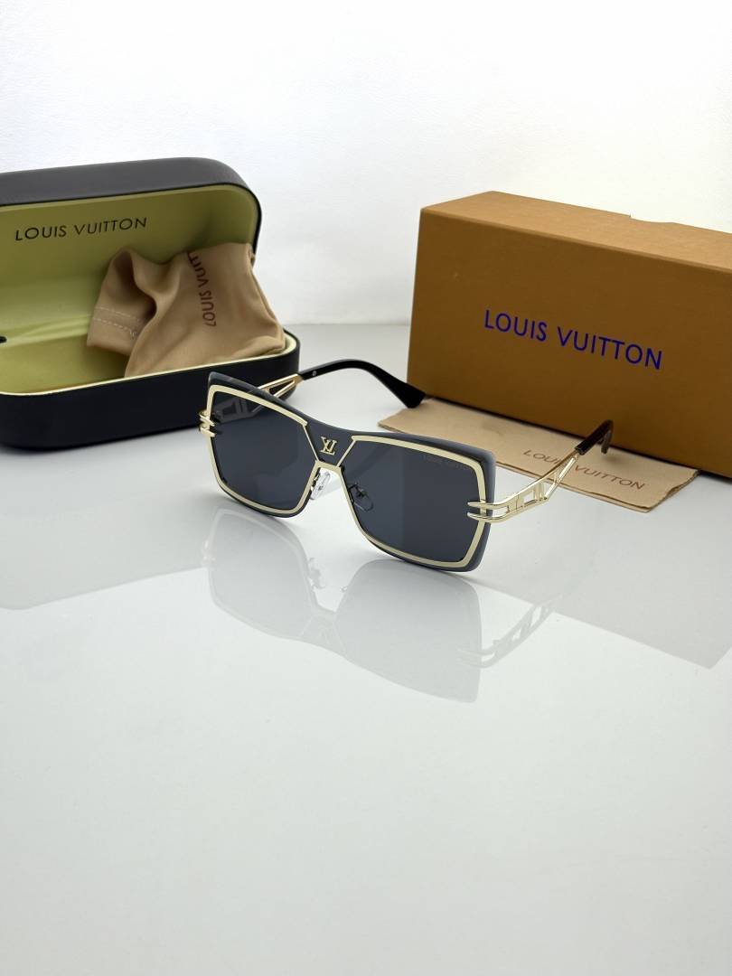 luois vuton 17529 golden black