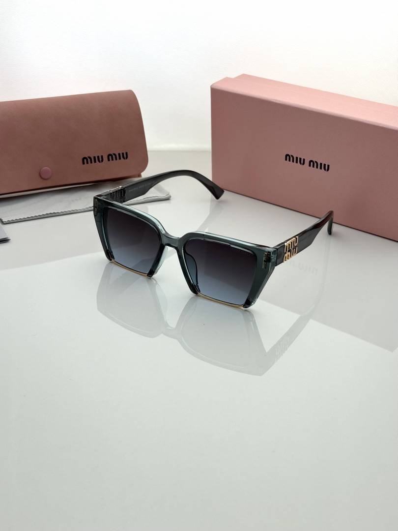 Miu.miu 18515 blue shaded