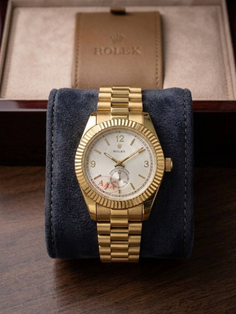 Rollex Oyster Perpetual Gold White 233