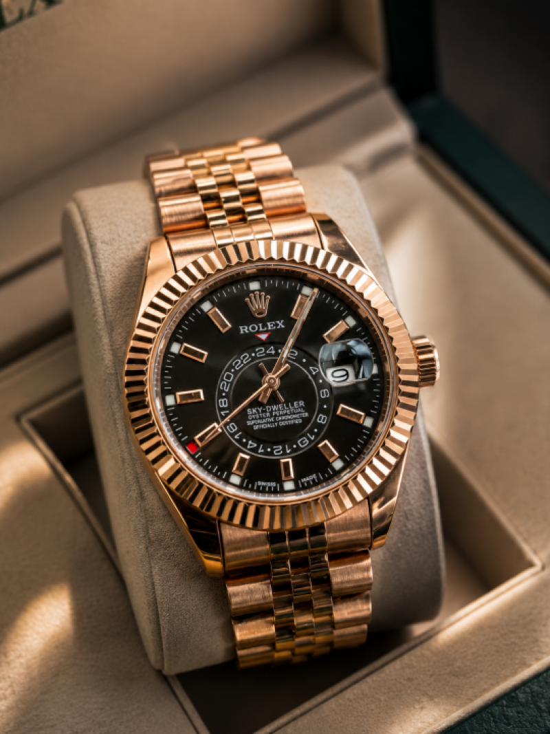 ROLE EX SKY DWELLER SWISS MOVEMENT WORKING LIKE AUTO 562