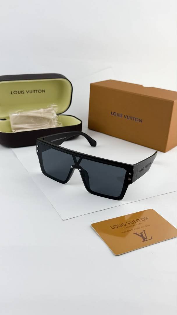 Lous_vuitton_black_1583
