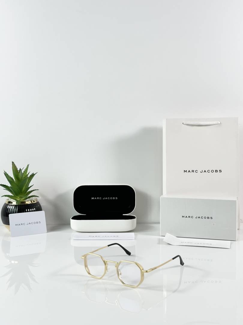 Marc Jacobs 506 Gold Frame