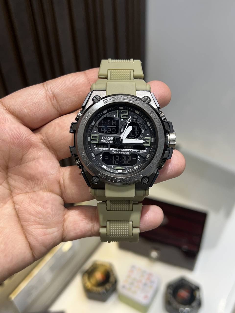 G SHOCK PREMIUM WATCH Main image