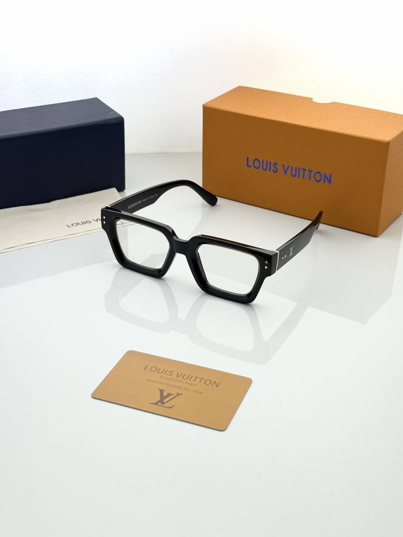 Loui Vuitton 35104 black Plano Main image
