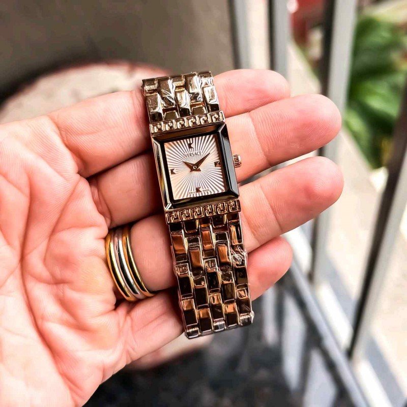 Versaac_e Rose Gold