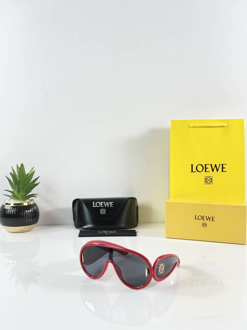Loewe 3014 Red Black Main image