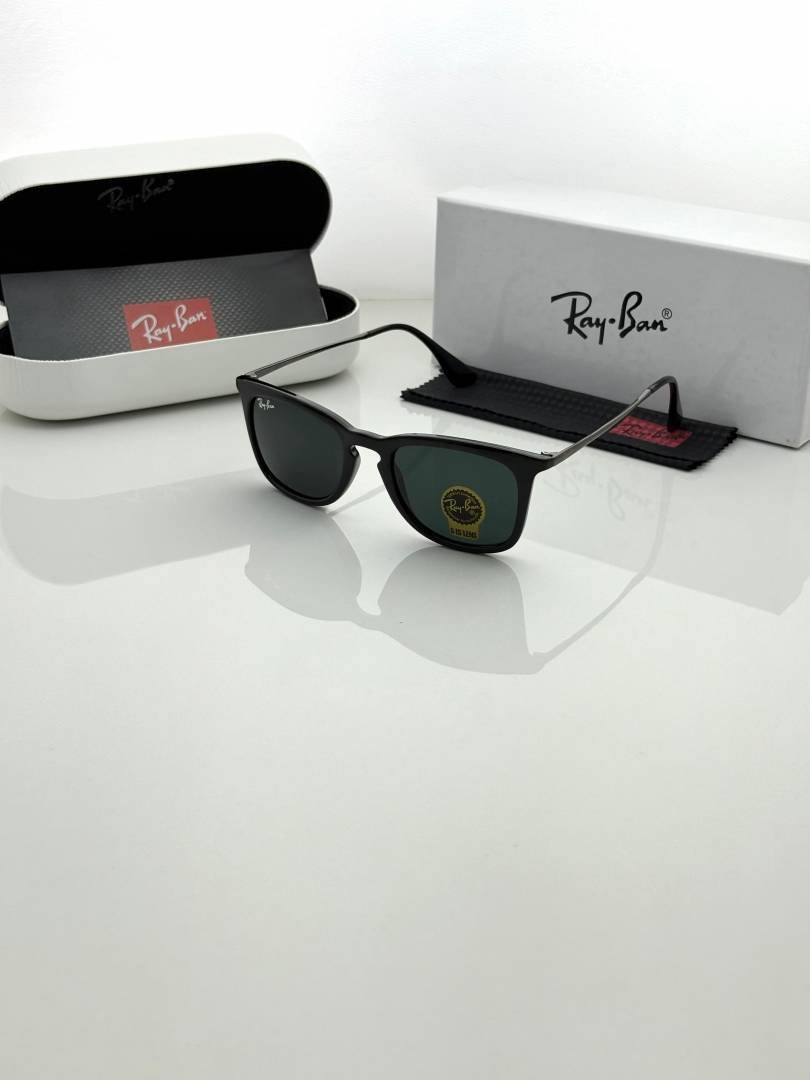 Rayba 4221 black black glass quality