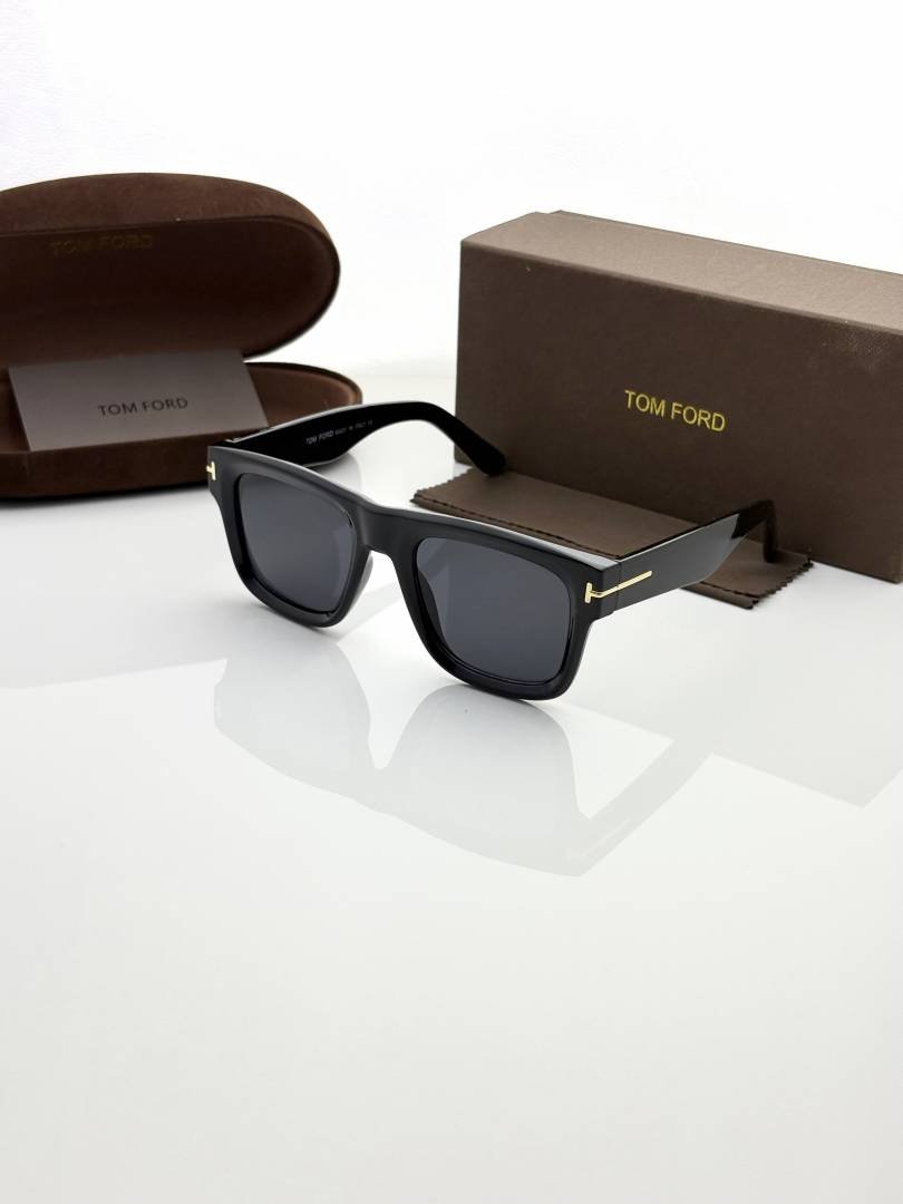 Tom for 259 black black