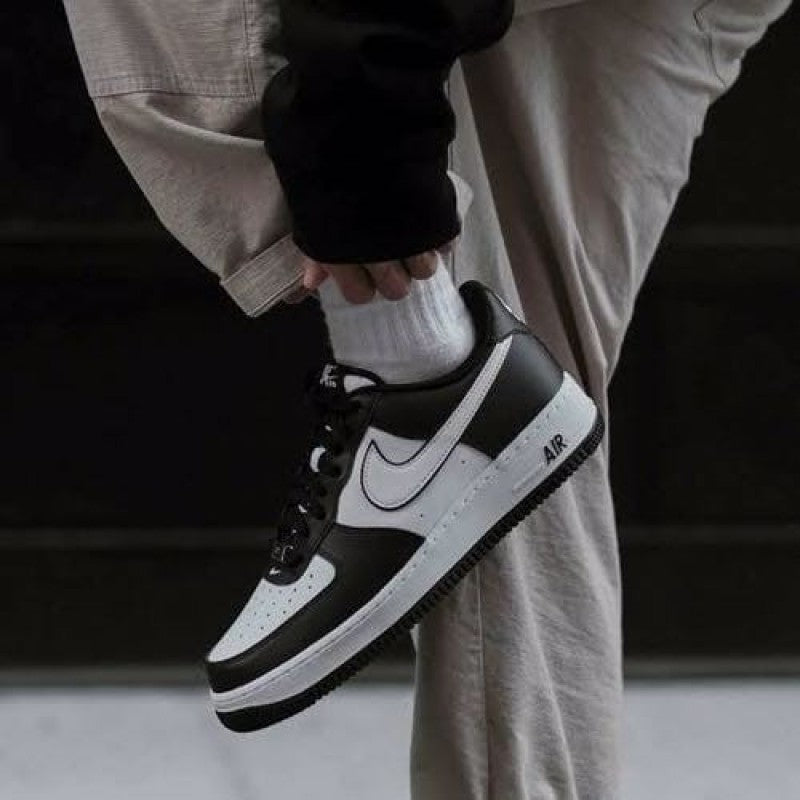 Nike airforce 1 low panda