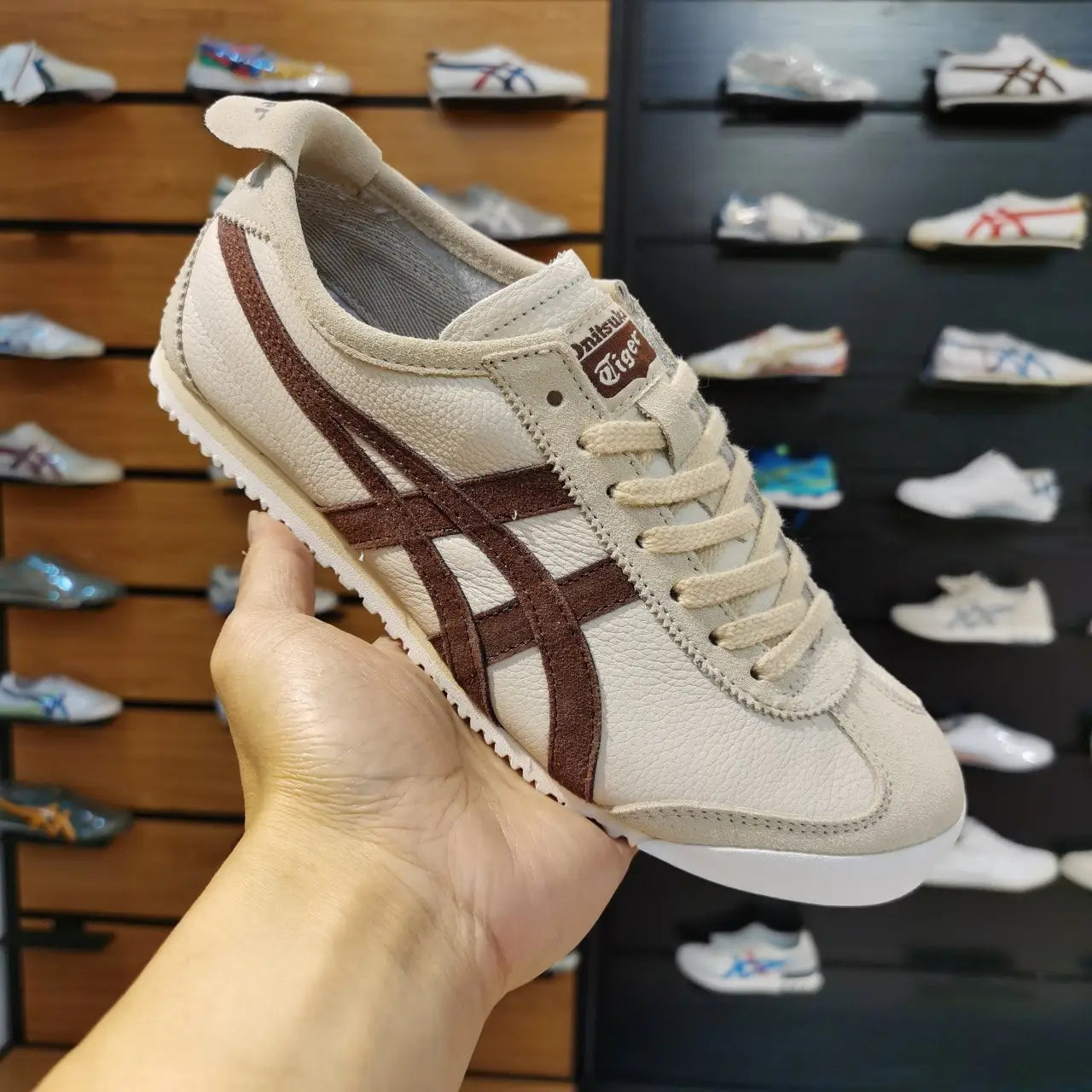 Onitsuk_a Tiger Mexico 66 Cream Coffee Mens 7A Premium First Copy D-1853 Main image