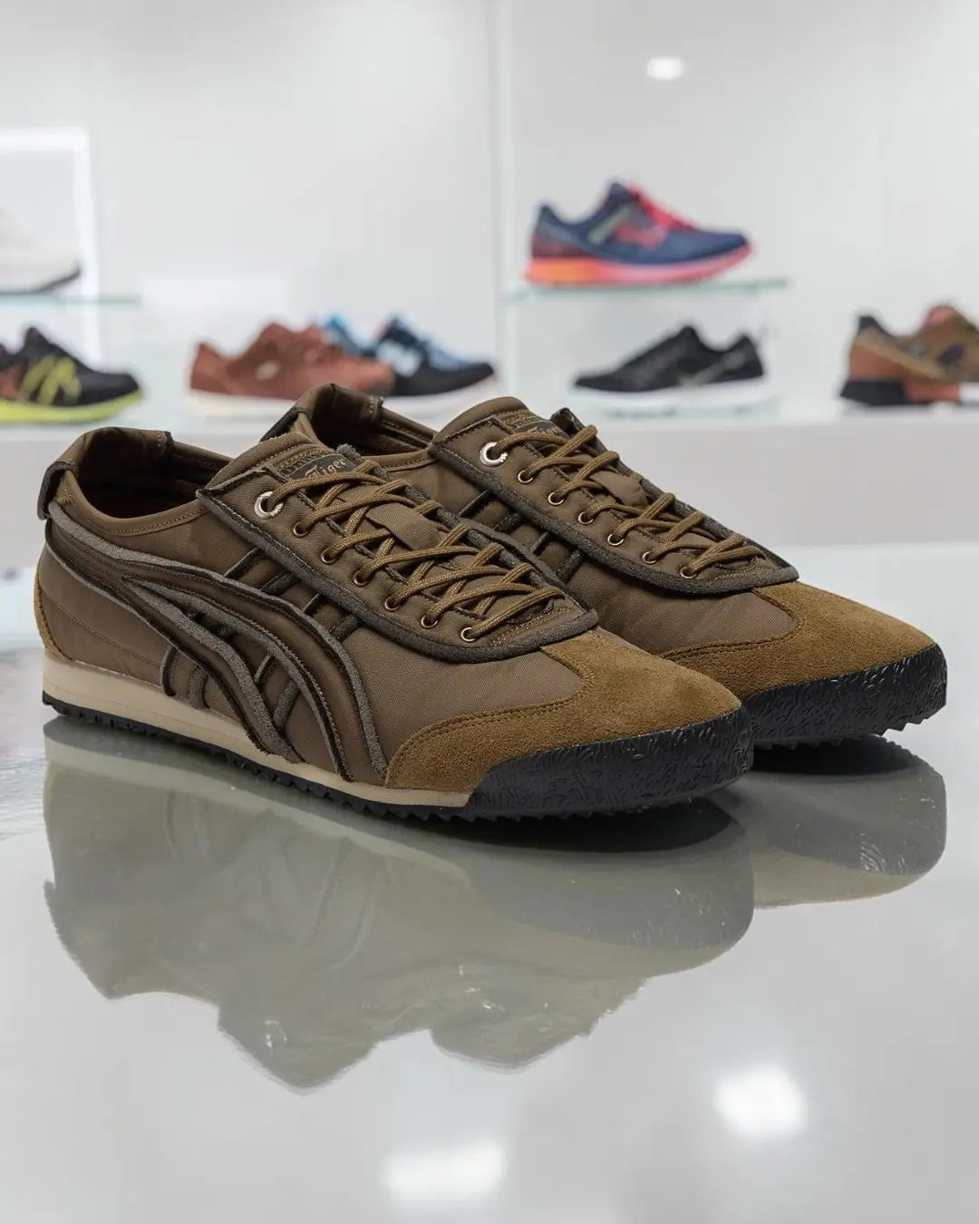 Onitsuka Tiger Mexico 66 SD Clay Canyon 7A Premium Mens Sneakers D-2101 Main image