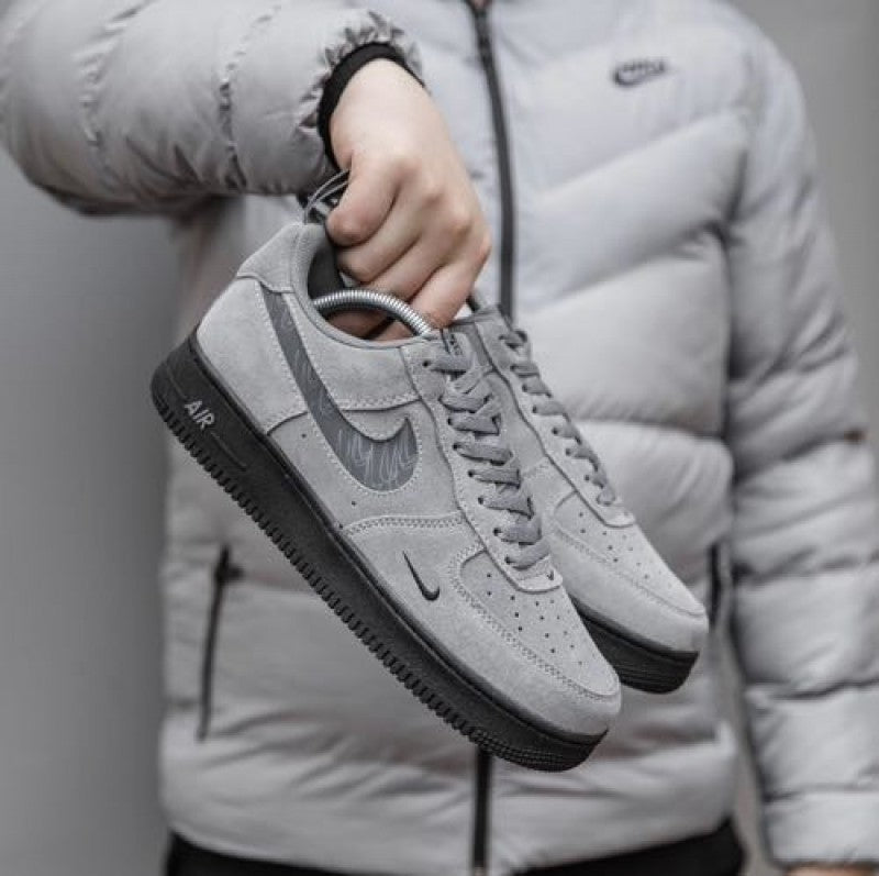 Nike Airforce 1 07 LV8 SE reflective swoosh cool grey