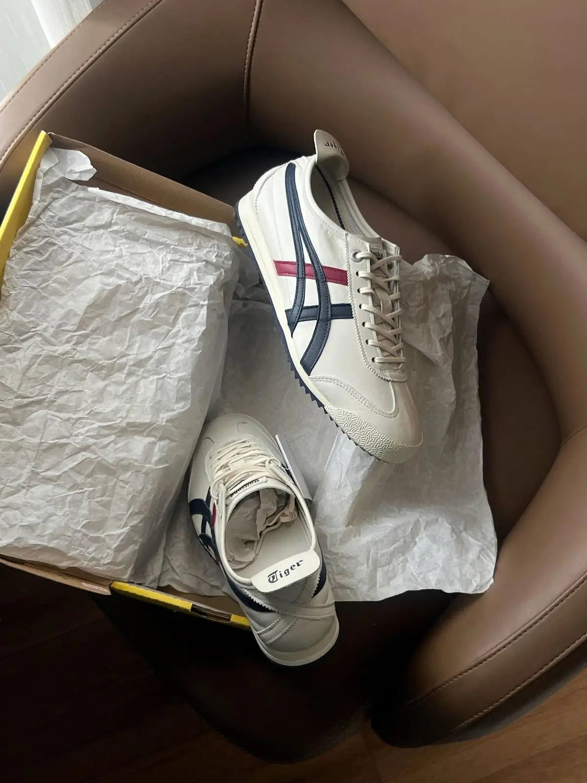 Onitsuka Tiger Mexico 66 SD Cream  Peacoat  7A Premium Mens Sneakers D-2098 Secondary image