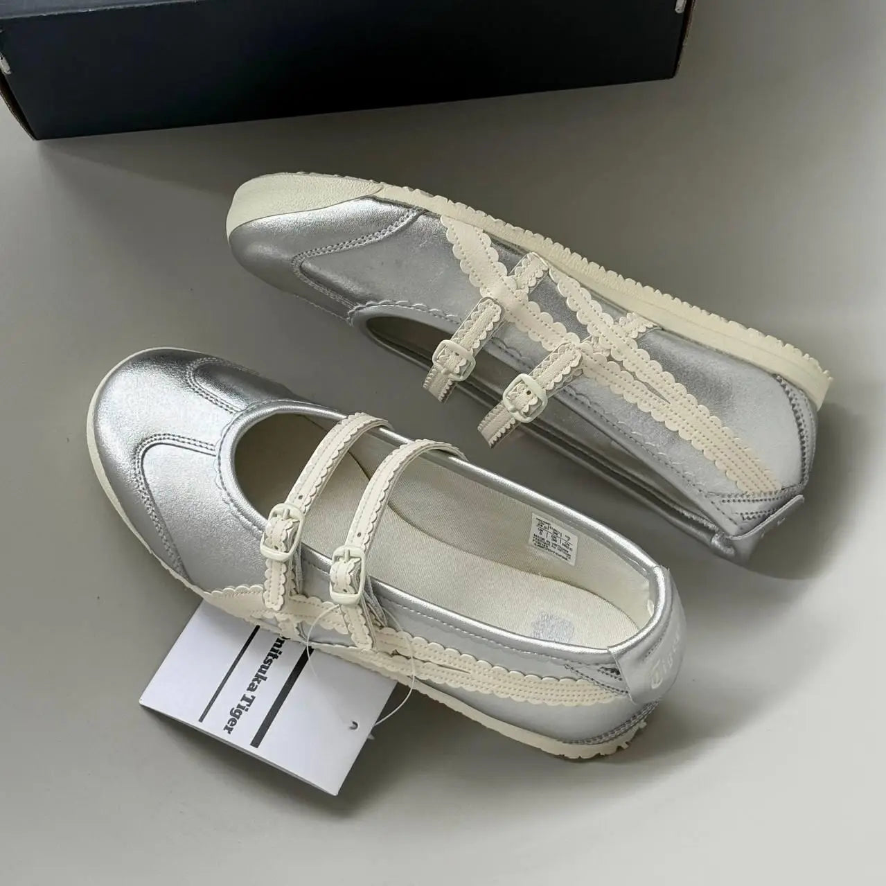 Onitsuka Tiger Mexico 66 TGRS Silver  Cream  7A Premium Ladies Sneakers D-2092 Secondary image