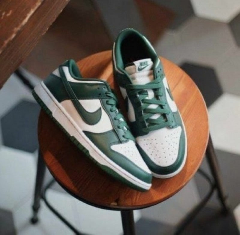Nike Sb Dunk Low VARSITY GREEN