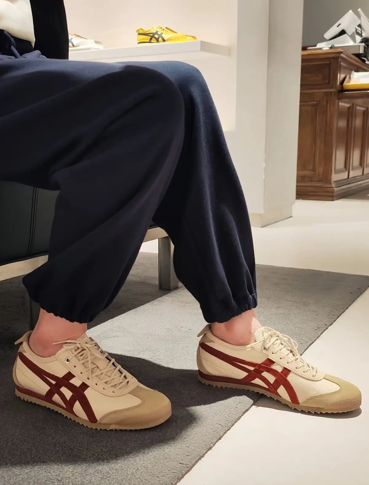 Onitsuka Tiger Mexico 66 SD Beige Beet Juice 7A Premium Ladies Sneakers D-2087 Secondary image
