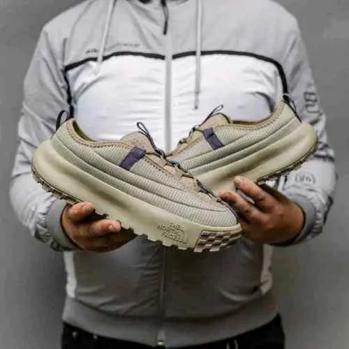 The North Facee Never Stop Lace Beige Purple Secondary image