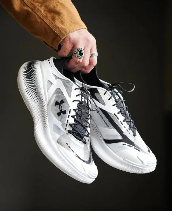 Under Armour ECHO SlipSeed WHITE BLACK Main image
