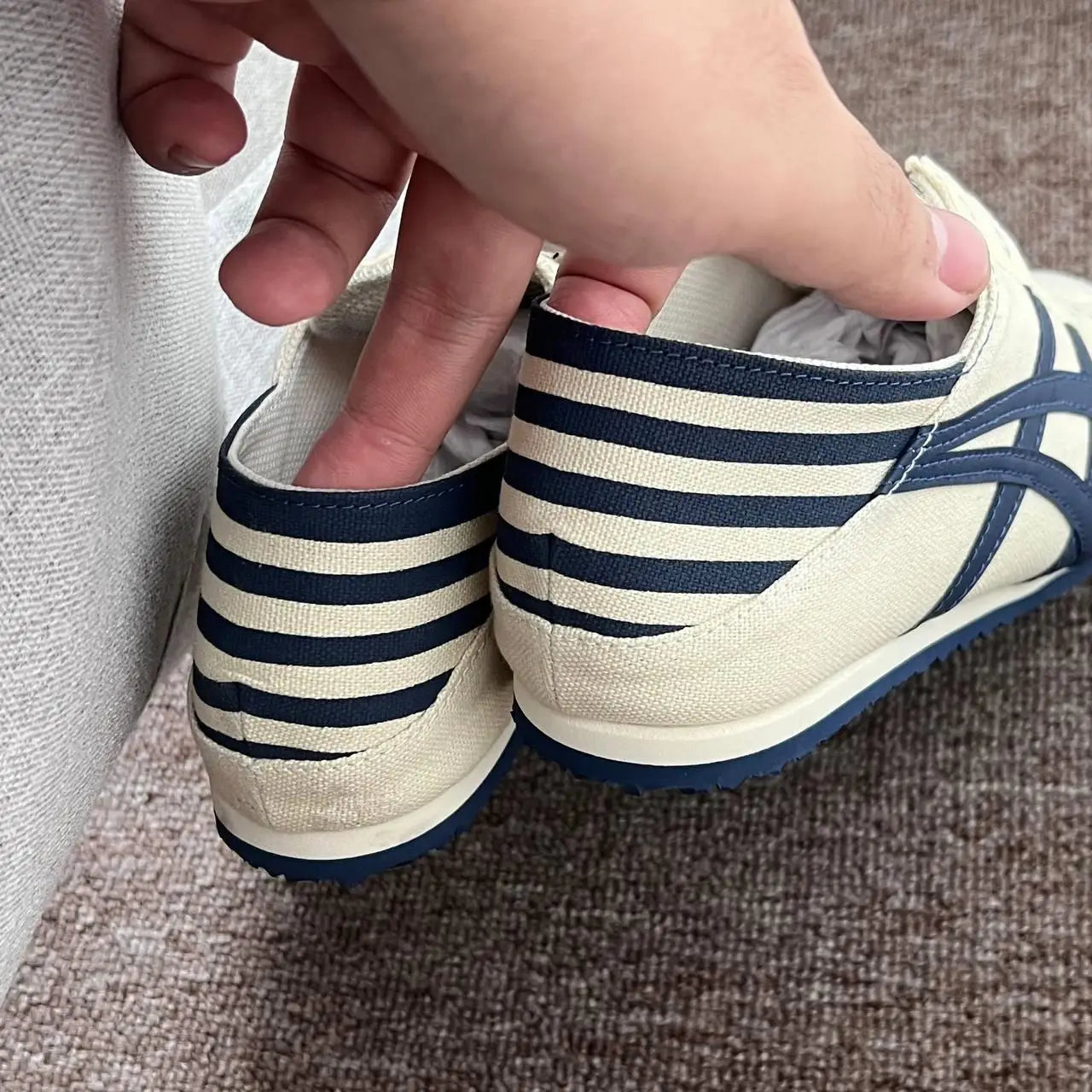 onitsuka tiger Mexico 66 Paraty Natural Navy Beige Slip On Girls D-1895 Secondary image