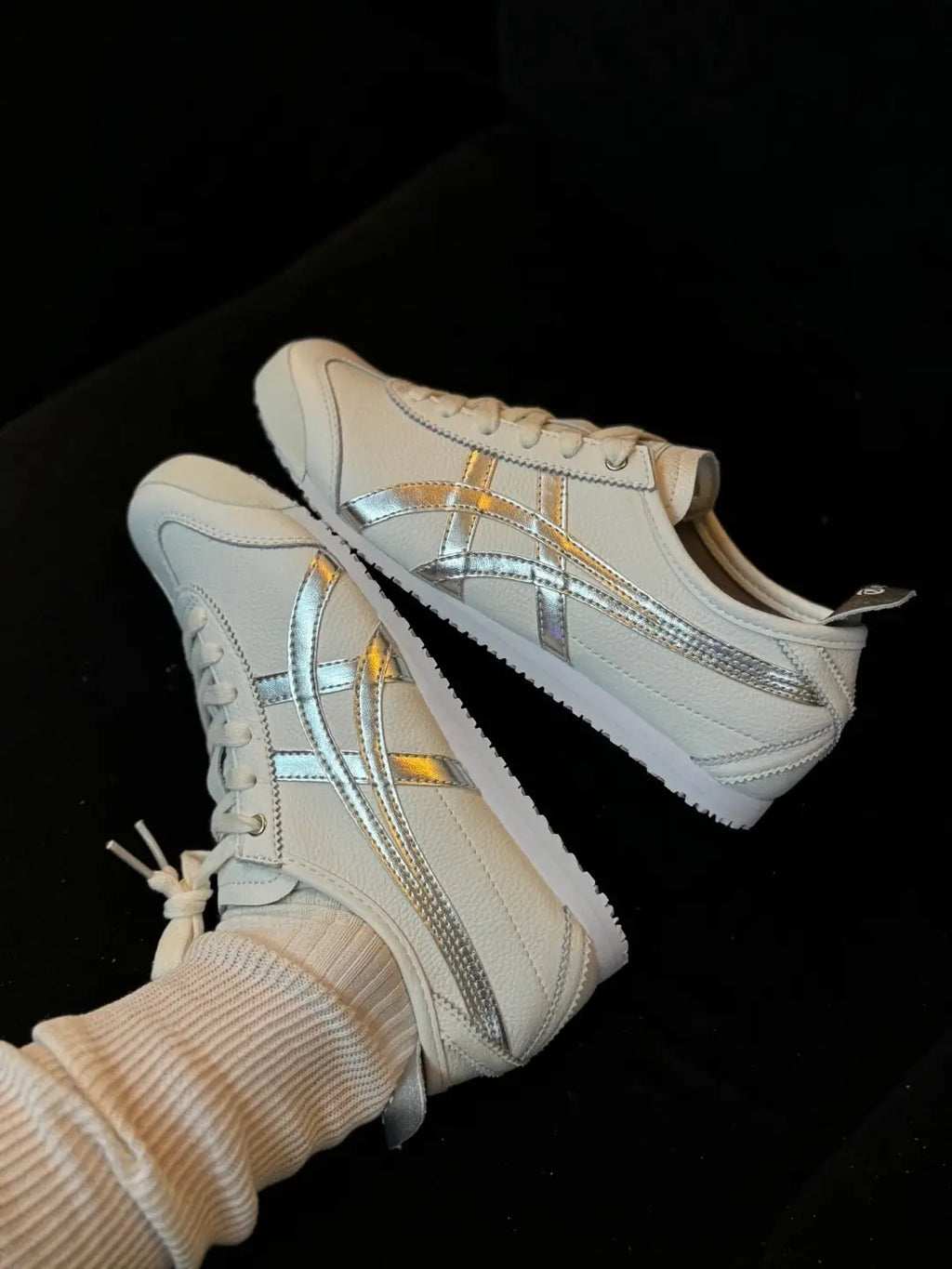 Onitsuka Tiger Mexico 66 White Silver Mens Chrome Sneakers D-1877