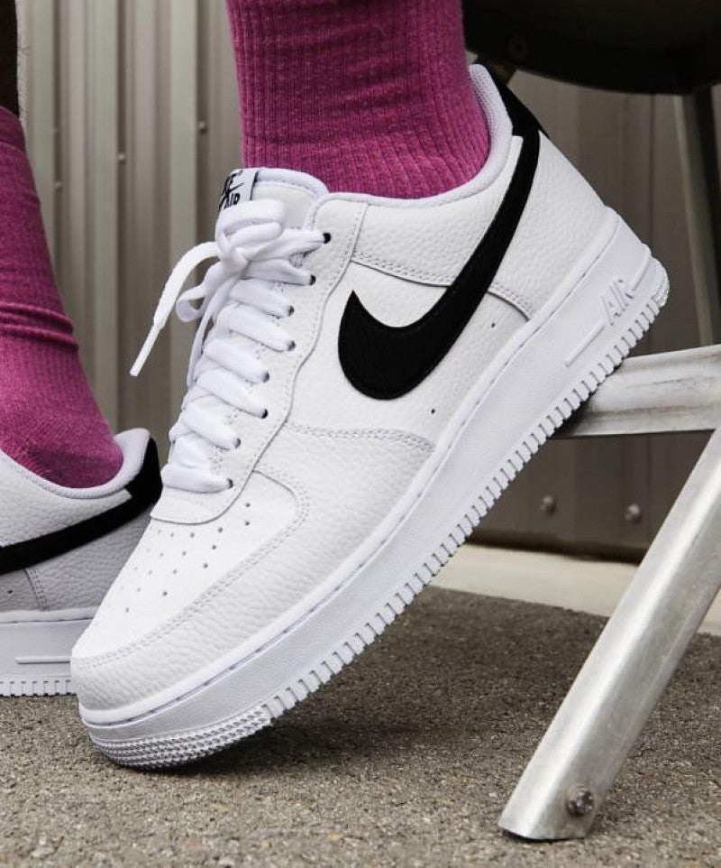 Nike Air Force 1 White Black Swoosh Main image