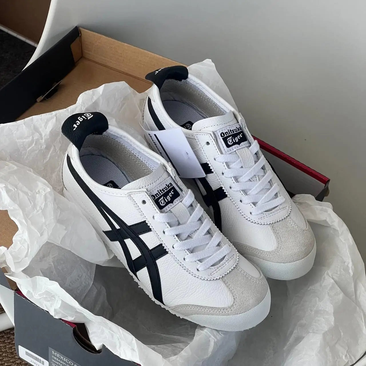 Onitsuk_a Tiger Mexico 66 White Black Mens 7A Premium Quality Sneakers D-1784 Main image