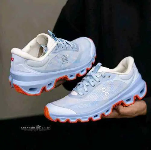 On Cloud Loewe X Venture 2 0 Running BLUE Main image