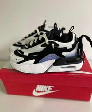 Nike Airmax FURYOSA WHITE BLACK Main image