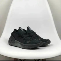 Under Armour Hover Phantom 3 ALL BLACK