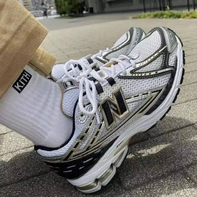 New Balance 1906R WHITE METALLIC GOLD
