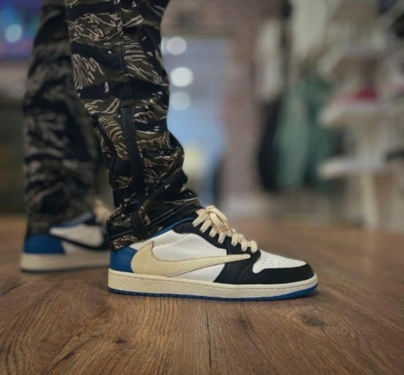 Nike Air Jordan Retro 1 Low Fragment X Travis Scott SEMI UA With PLASTIC PACKING Main image