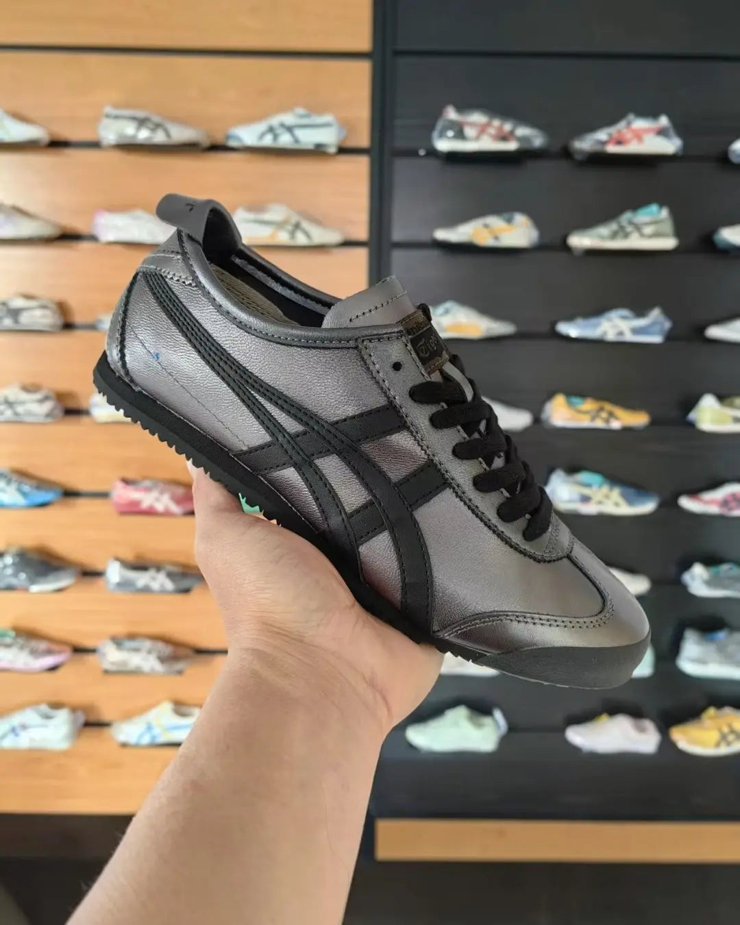 Onitsuka Tiger MEXICO 66 GUN METAL BLACK Sneakers 7A Premium Mens D-2086 Main image