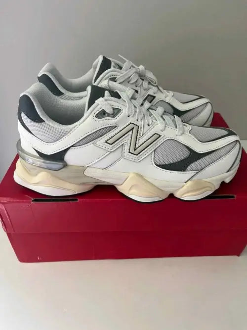 New Balance 9060 SEA SALT CASTLE ROCK Main image