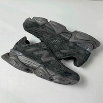 New Balance 9060 FULL BLACK