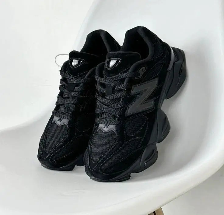 New Balance 9060 FULL BLACK