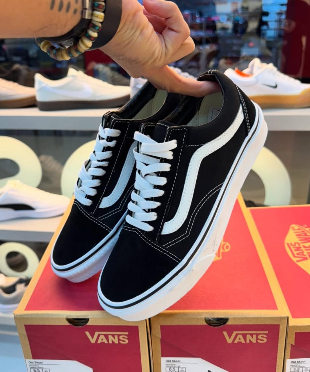 Vans Old Skool Black Short Sneakers For Men Main image