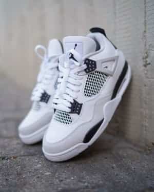Nike Air Jorden Retro 4 MILITARY BLACK