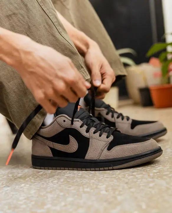 Nike Air Jordan 1 Low SE OLIVE GREY Main image